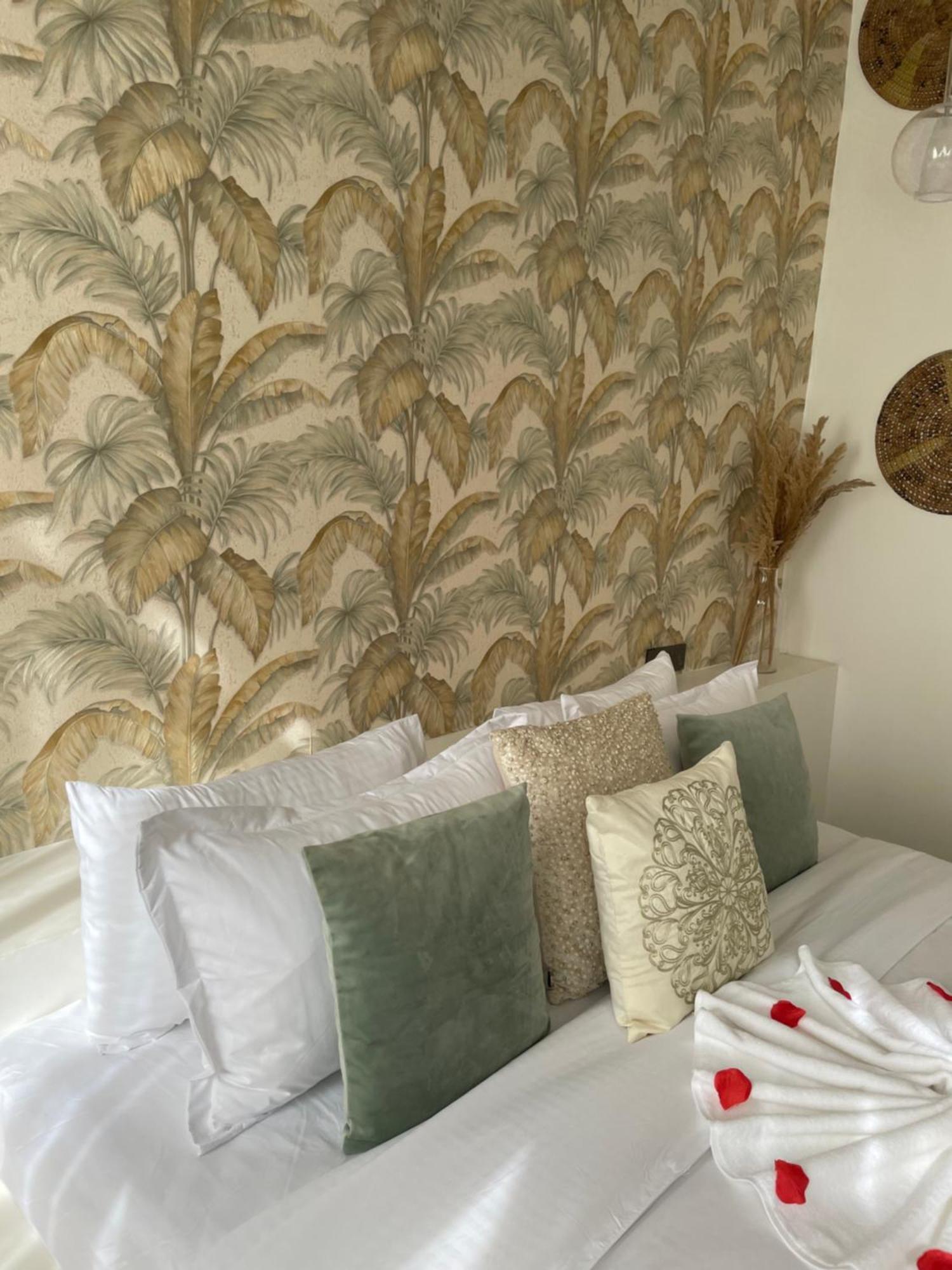 Bed and Breakfast Maison Boheme Нунгви Экстерьер фото