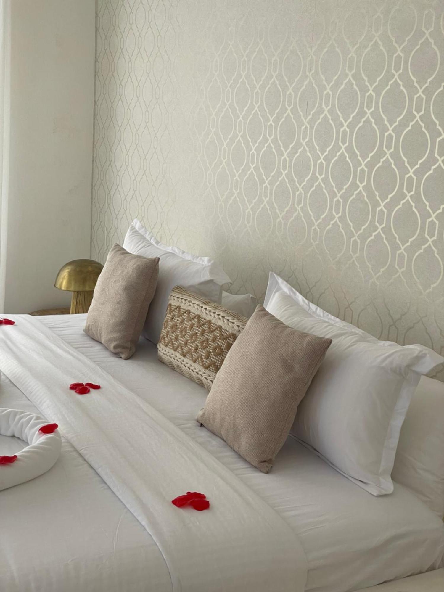 Bed and Breakfast Maison Boheme Нунгви Экстерьер фото
